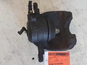 Used Front brake calliper, right Peugeot 807 Price € 55,00 Margin scheme offered by Autodemontagebedrijf Smit