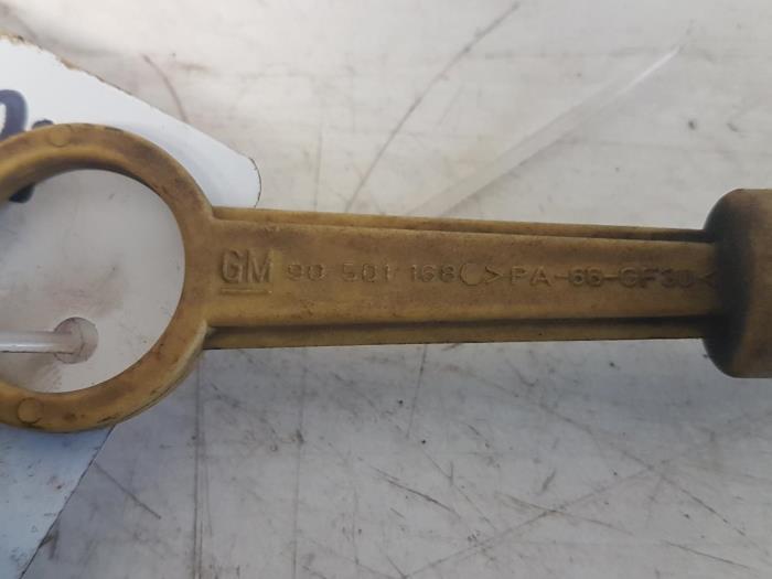 Ölmessstab van een Opel Astra G (F08/48) 1.8 16V 1998