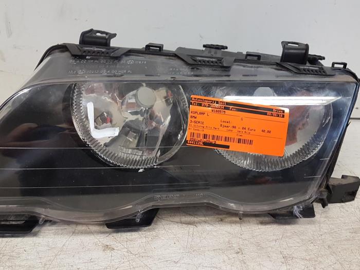 Gebrauchte Scheinwerfer links BMW 3 serie Touring (E46/3) 318i Preis € 25,00 Margenregelung angeboten von Autodemontagebedrijf Smit