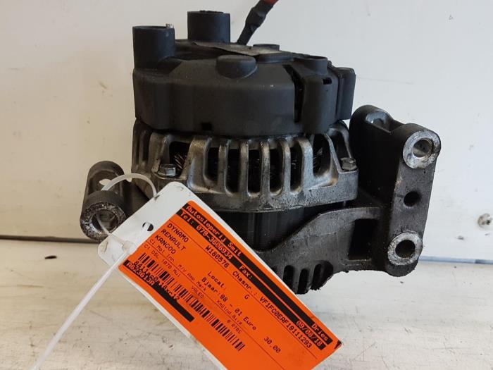 Usagé Dynamo Renault Kangoo Express (FC) 1.9 D 65 Prix € 30,00 Règlement à la marge proposé par Autodemontagebedrijf Smit