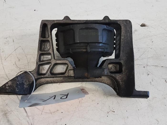 Gebrauchte Motorlager Ford Focus 2 Wagon 1.6 TDCi 16V 90 Preis € 15,00 Margenregelung angeboten von Autodemontagebedrijf Smit