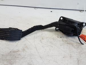 Used Accelerator pedal Peugeot 407 Price € 40,00 Margin scheme offered by Autodemontagebedrijf Smit
