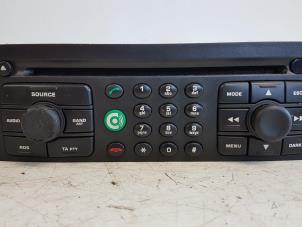 Used Radio CD player Lancia Phedra 2.0 16V Price € 250,00 Margin scheme offered by Autodemontagebedrijf Smit