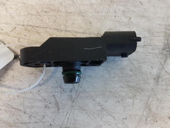 Begagnade MAP-sensor (insugsrör) Renault Laguna II Grandtour (KG) 2.2 dCi 150 16V Pris € 15,00 Marginaltabell erbjuds av Autodemontagebedrijf Smit