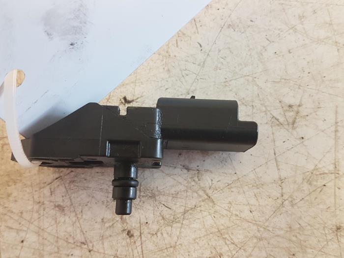 Begagnade MAP-sensor (insugsrör) Peugeot 407 Pris € 20,00 Marginaltabell erbjuds av Autodemontagebedrijf Smit