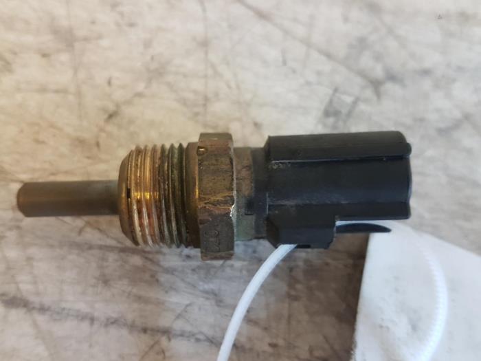 Used Engine temperature sensor Smart Forfour (454) 1.1 12V Price on request offered by Autodemontagebedrijf Smit