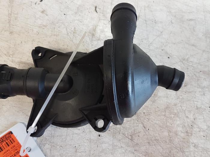 Usagé Ventilation carter BMW 3-Série Prix sur demande proposé par Autodemontagebedrijf Smit
