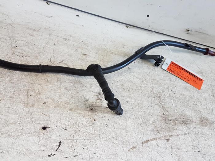 Oil dipstick from a BMW 3-Serie 2002