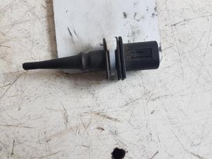 Used Outside temperature sensor BMW 3-Serie Price on request offered by Autodemontagebedrijf Smit
