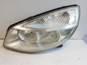 Used Headlight, left Renault Megane Price on request offered by Autodemontagebedrijf Smit