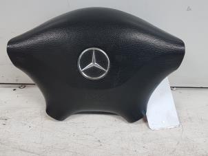 Gebrauchte Airbag links (Lenkrad) Mercedes Vito Preis € 35,00 Margenregelung angeboten von Autodemontagebedrijf Smit