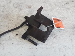 Used Front brake calliper, right Suzuki Swift Price on request offered by Autodemontagebedrijf Smit