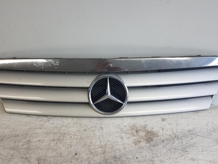 Grille from a Mercedes A-Klasse 1999