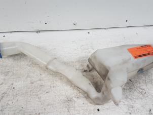 Used Front windscreen washer reservoir Seat Ibiza Price on request offered by Autodemontagebedrijf Smit
