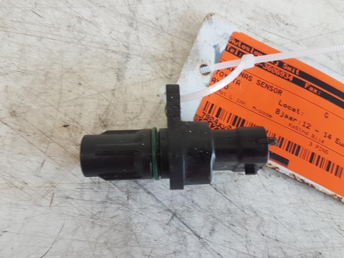 Begagnade Kamaxelsensor Toyota Aygo Pris € 25,00 Marginaltabell erbjuds av Autodemontagebedrijf Smit