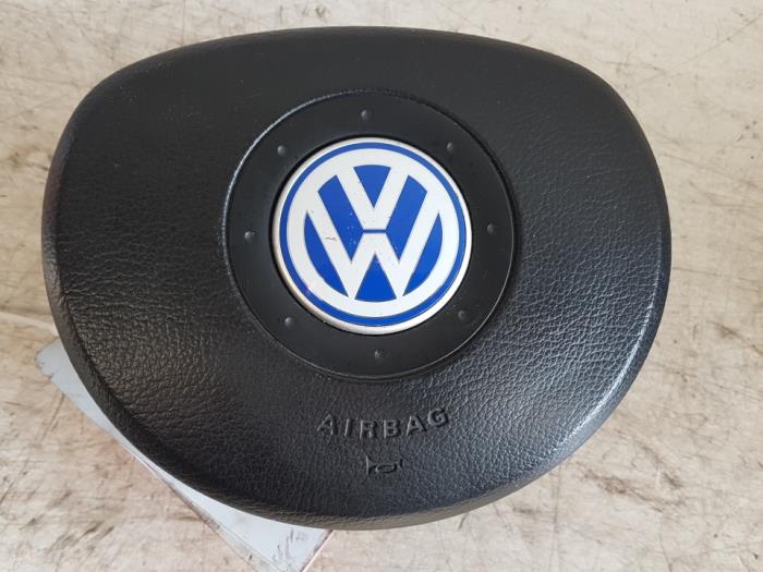 Left airbag (steering wheel) from a Volkswagen Polo 2002