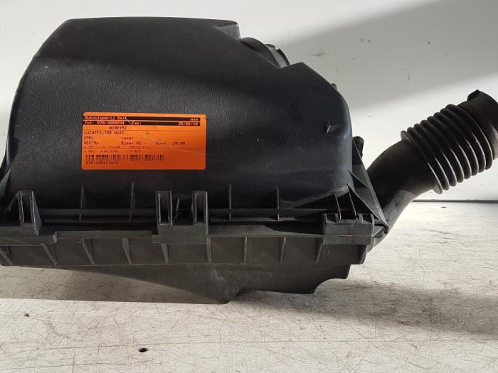 Begagnade Luftfilterhus Opel Vectra Pris € 25,00 Marginaltabell erbjuds av Autodemontagebedrijf Smit