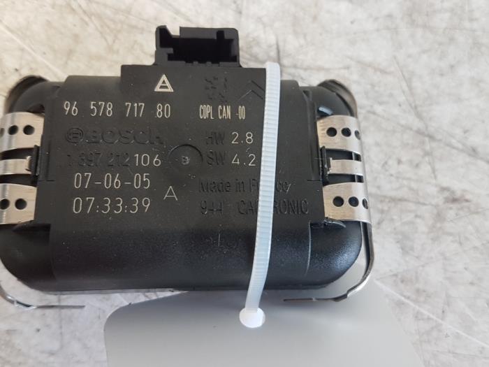 Begagnade Regnsensor Peugeot 307 Pris € 60,00 Marginaltabell erbjuds av Autodemontagebedrijf Smit