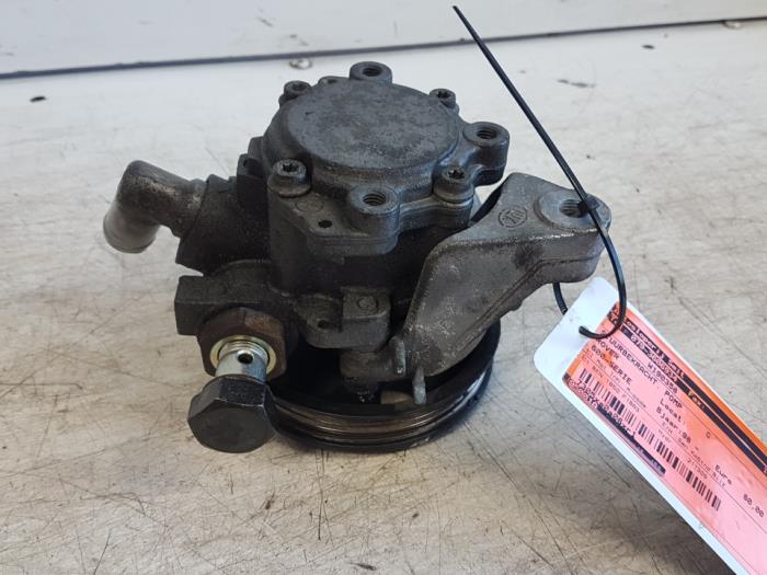 Usagé Pompe de direction Rover 600-Serie Prix € 60,00 Règlement à la marge proposé par Autodemontagebedrijf Smit