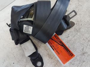 Used Front seatbelt, right Hyundai Sonata Price on request offered by Autodemontagebedrijf Smit