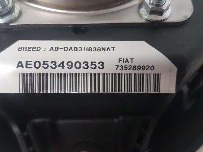 Left airbag (steering wheel) from a Alfa Romeo GT (937) 1.9 JTD 16V Multijet 2006