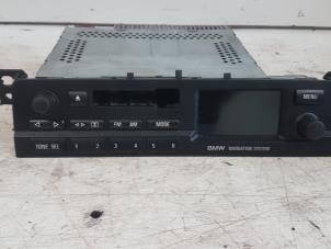 Gebrauchte Radio/Cassette BMW 3 serie (E46/4) 320d 16V Preis € 50,00 Margenregelung angeboten von Autodemontagebedrijf Smit