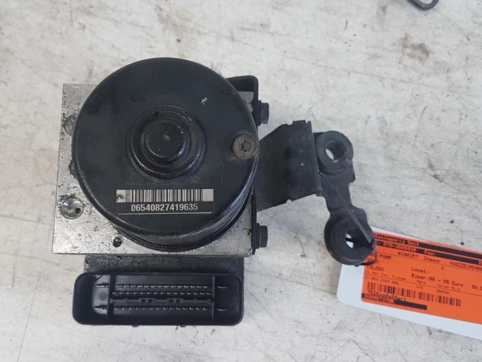 Używane Pompa ABS Seat Toledo (1M2) 2.3 V5 Sport Cena € 50,00 Procedura marży oferowane przez Autodemontagebedrijf Smit