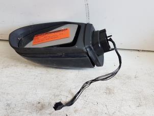 Used Wing mirror, left Mercedes A (W169) 2.0 A-200 CDI 16V 5-Drs. Price € 45,00 Margin scheme offered by Autodemontagebedrijf Smit