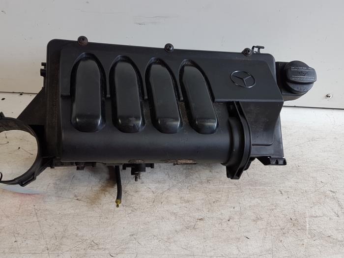 Gebrauchte Luftfiltergehäuse Mercedes A (W169) 2.0 A-200 CDI 16V 5-Drs. Preis € 20,00 Margenregelung angeboten von Autodemontagebedrijf Smit