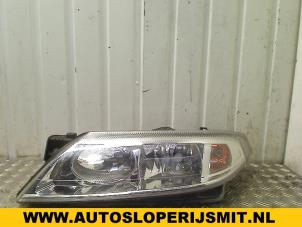 Used Headlight, left Renault Laguna II (BG) 1.6 16V Price on request offered by Autodemontagebedrijf Smit