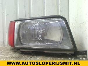 Używane Reflektor prawy Audi 100 (C4) 2.3 E 5E Cena na żądanie oferowane przez Autodemontagebedrijf Smit