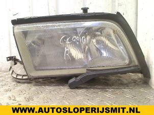 Used Headlight, right Mercedes C Combi (S202) 2.2 C-220 CDI 16V Price on request offered by Autodemontagebedrijf Smit