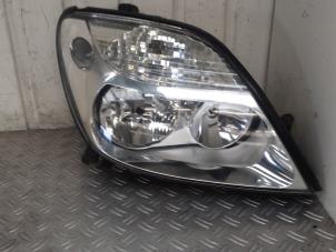 Used Headlight, right Renault Scénic I (JA) 1.4 16V Price € 50,00 Margin scheme offered by Autodemontagebedrijf Smit