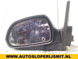 Gebrauchte Außenspiegel links Hyundai Lantra/Elantra II 2.0i GLS 16V Preis auf Anfrage angeboten von Autodemontagebedrijf Smit
