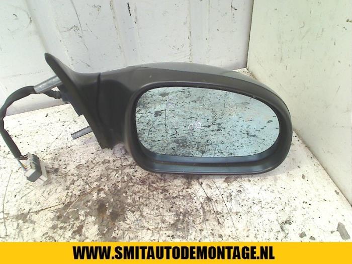 Wing mirror, right from a Peugeot 406 Coupé (8C) 2.0 16V 1999