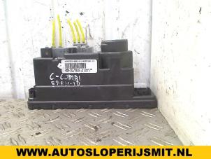 Used Central locking motor Mercedes C Combi (S202) 2.2 C-220 CDI 16V Price on request offered by Autodemontagebedrijf Smit