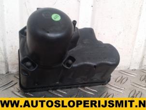 Used Central door locking module Mercedes 190 (W201) 1.8 E Price on request offered by Autodemontagebedrijf Smit