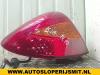 Taillight, left from a Kia Rio (DC22/24), 2000 / 2005 1.5 RS,LS 16V, Hatchback, Petrol, 1.493cc, 72kW (98pk), FWD, A5D, 2000-07 / 2002-09, DC22; DC24 2001