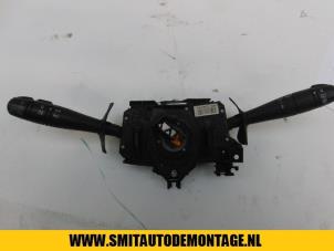 Used Indicator switch Renault Clio II (BB/CB) 1.4 Price on request offered by Autodemontagebedrijf Smit