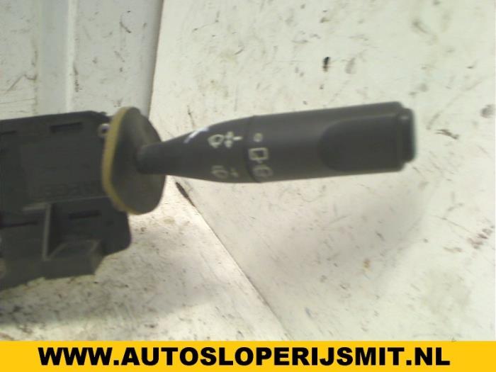 Wiper switch from a Peugeot 206 (2A/C/H/J/S) 1.4 XR,XS,XT,Gentry 1999