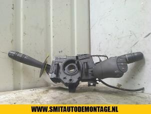 Used Wiper switch Renault Clio II (BB/CB) 1.6 Autom. Price on request offered by Autodemontagebedrijf Smit