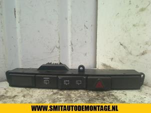 Gebrauchte Panikbeleuchtung Schalter Dodge Ram Van 2.5 CRD Preis auf Anfrage angeboten von Autodemontagebedrijf Smit