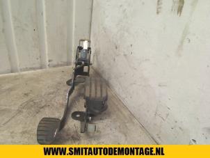Used Set of pedals Renault Megane II (BM/CM) 1.9 dCi 120 Price on request offered by Autodemontagebedrijf Smit