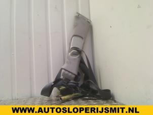 Used Front seatbelt, left Renault Laguna II Grandtour (KG) 1.9 dCi 120 Price on request offered by Autodemontagebedrijf Smit