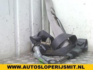 Used Front seatbelt, right Renault Laguna II (BG) 1.6 16V Price on request offered by Autodemontagebedrijf Smit