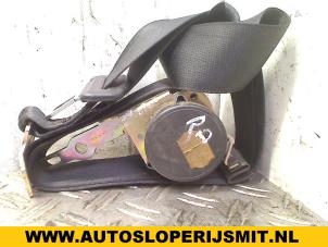 Used Rear seatbelt, right BMW 3 serie (E46/4) 316i Price on request offered by Autodemontagebedrijf Smit