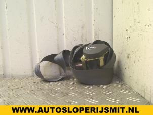 Used Rear seatbelt, right Renault Megane II (BM/CM) 1.5 dCi 80 Price on request offered by Autodemontagebedrijf Smit