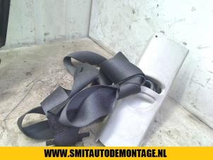 Used Rear seatbelt, right Renault Laguna II Grandtour (KG) 1.8 16V Price on request offered by Autodemontagebedrijf Smit