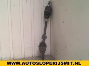 Used Front drive shaft, left Opel Agila (A) 1.2 16V Price on request offered by Autodemontagebedrijf Smit