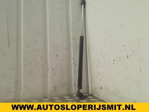 Used Front spring screw Hyundai Atos 1.0 12V Price on request offered by Autodemontagebedrijf Smit